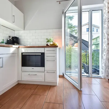 Haus Thalia 2 - Strandlaeufer * Heringsdorf (Usedom)